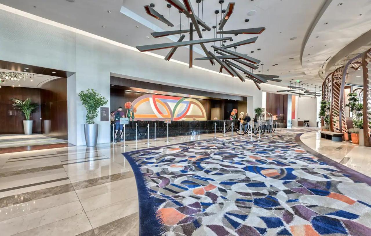 Gorgeous Suite Vdara 22Nd Flr - Pool View - Free Valet ลาสเวกัส ภายนอก รูปภาพ