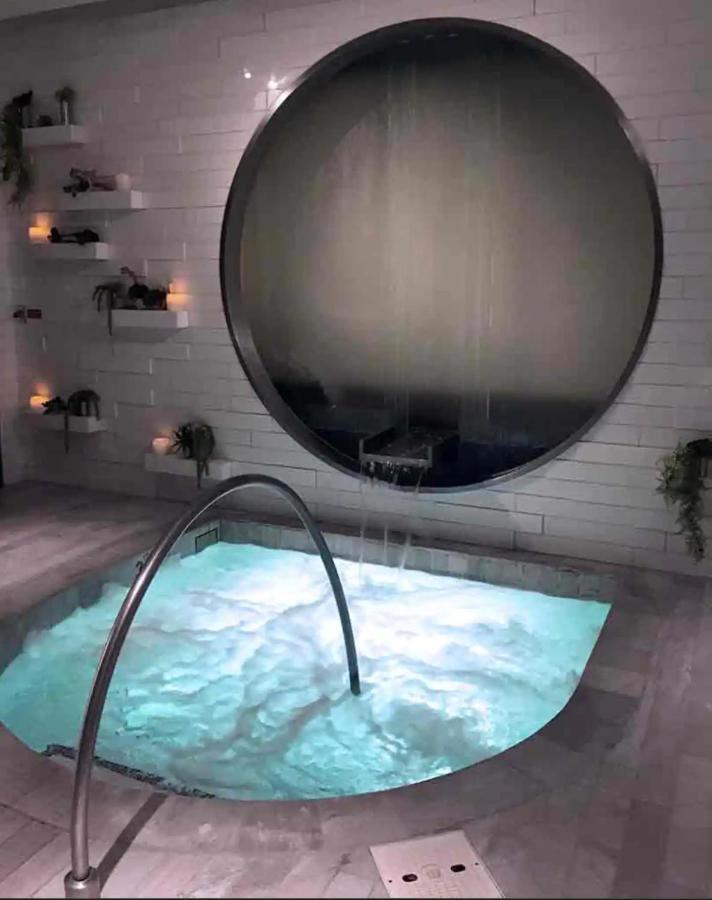 Gorgeous Suite Vdara 22Nd Flr - Pool View - Free Valet ลาสเวกัส ภายนอก รูปภาพ